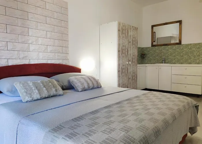 Апартаменти Helena