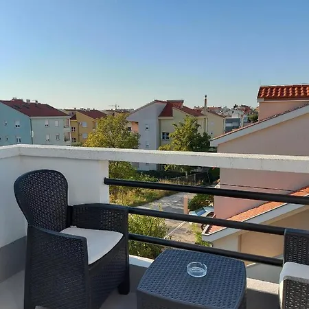 Helena Apartament