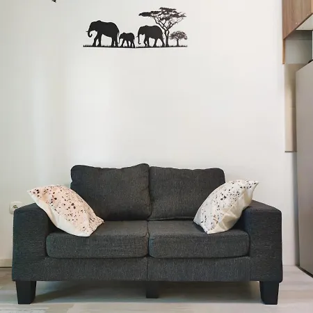 Helena Apartament *