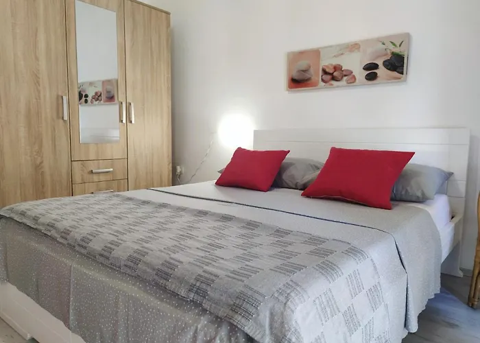 Апартаменты Helena *