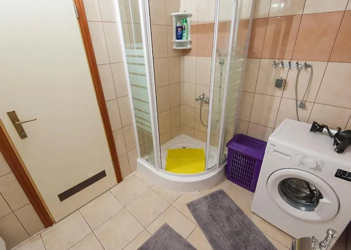 Апартаменты Helena *